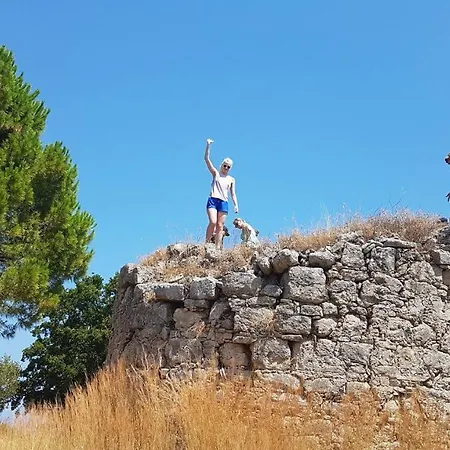 מלון Castelli Hotel-adults Only 4*